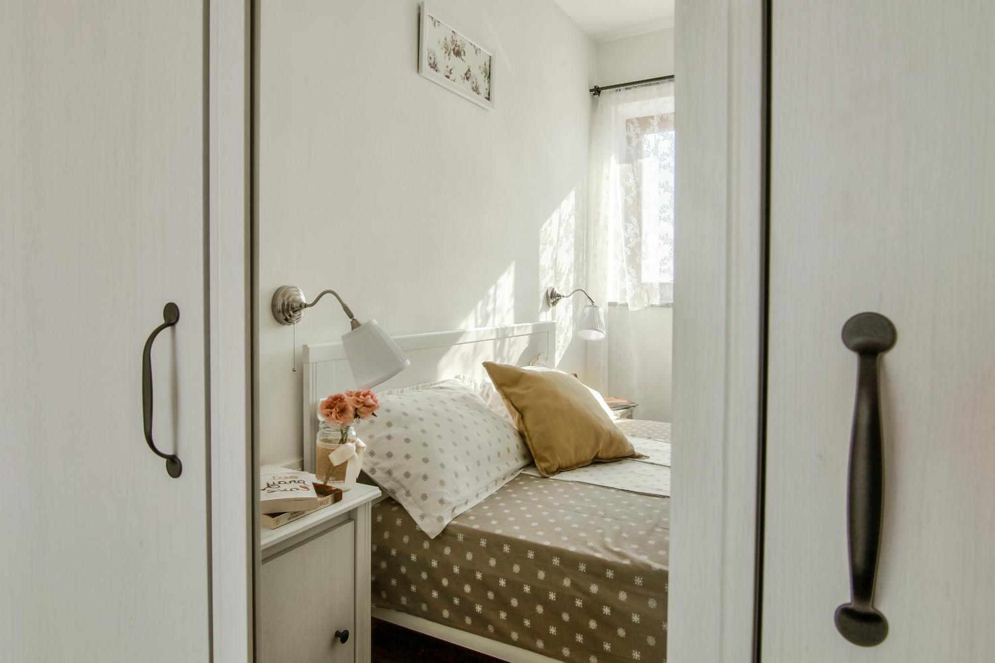 Apartments Tiny Garden Медулин Екстериор снимка
